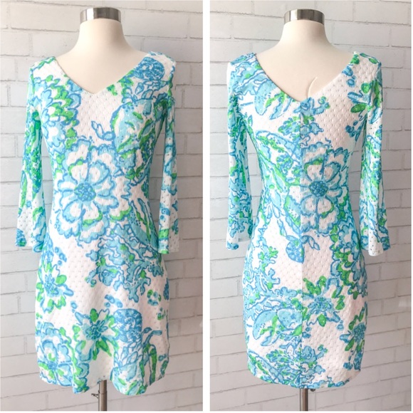 Lilly Pulitzer Dresses & Skirts - Lilly Pulitzer Floral Sleeved Dress